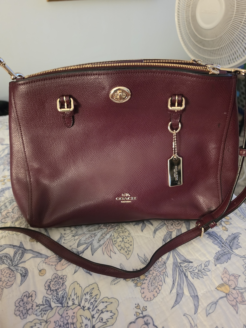 Coach Women's Burgundy Leather Crossbody Bag